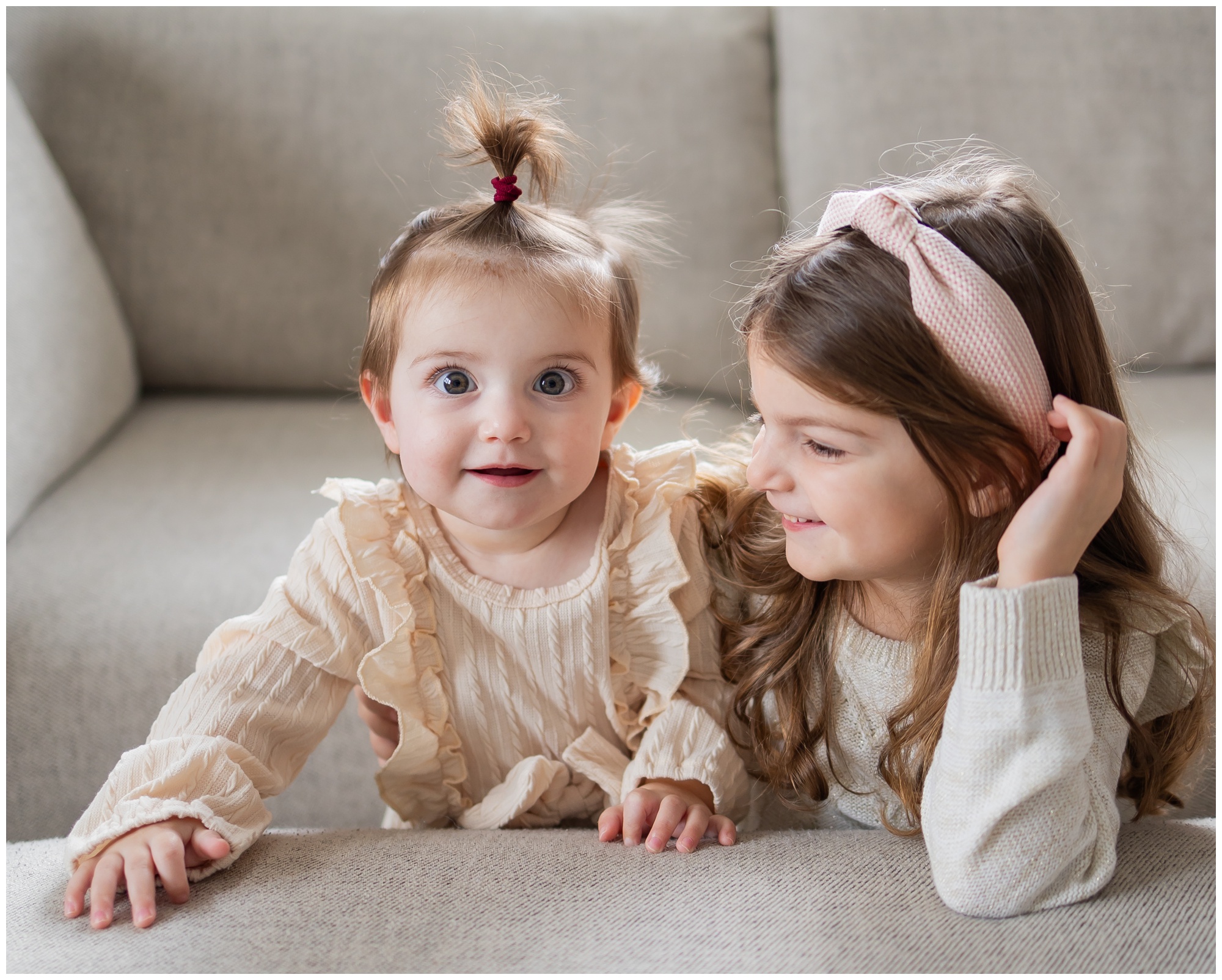 first birthday ideas; photos with big sister