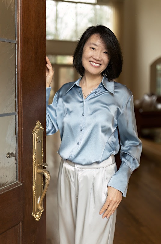 Charlotte, NC corporate and branding headshot by Vanessa Guzzo Photography